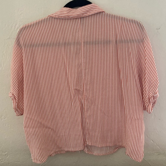 Boxy cropped button down - Picture 4 of 4